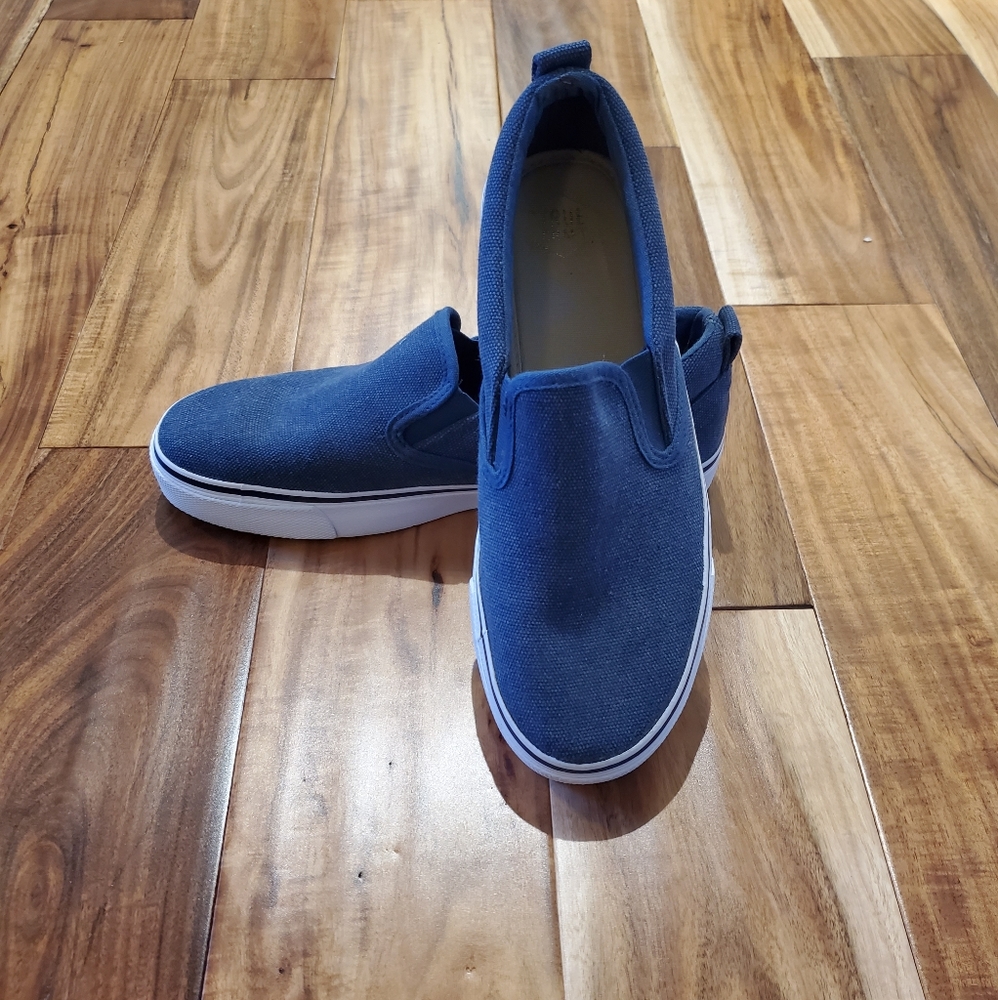 True Craft slip on shoes